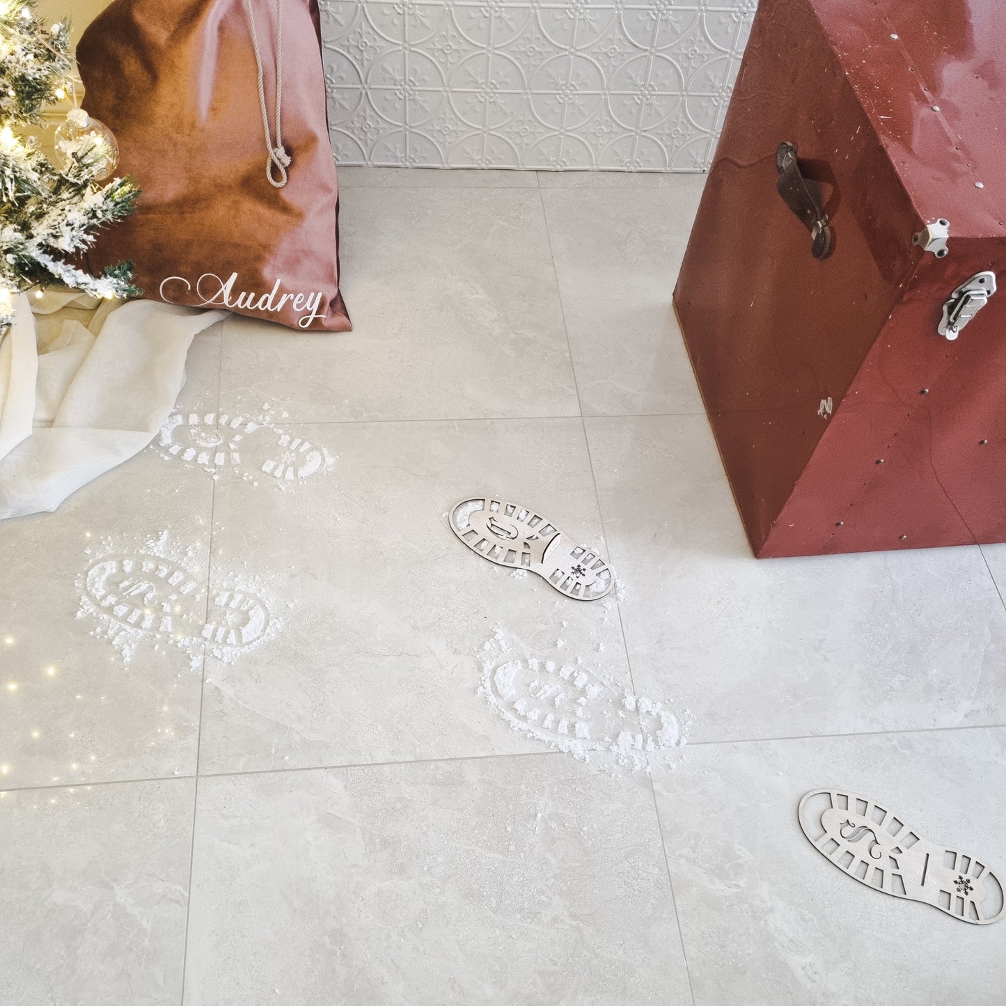 Santa and Elf Footprint pack