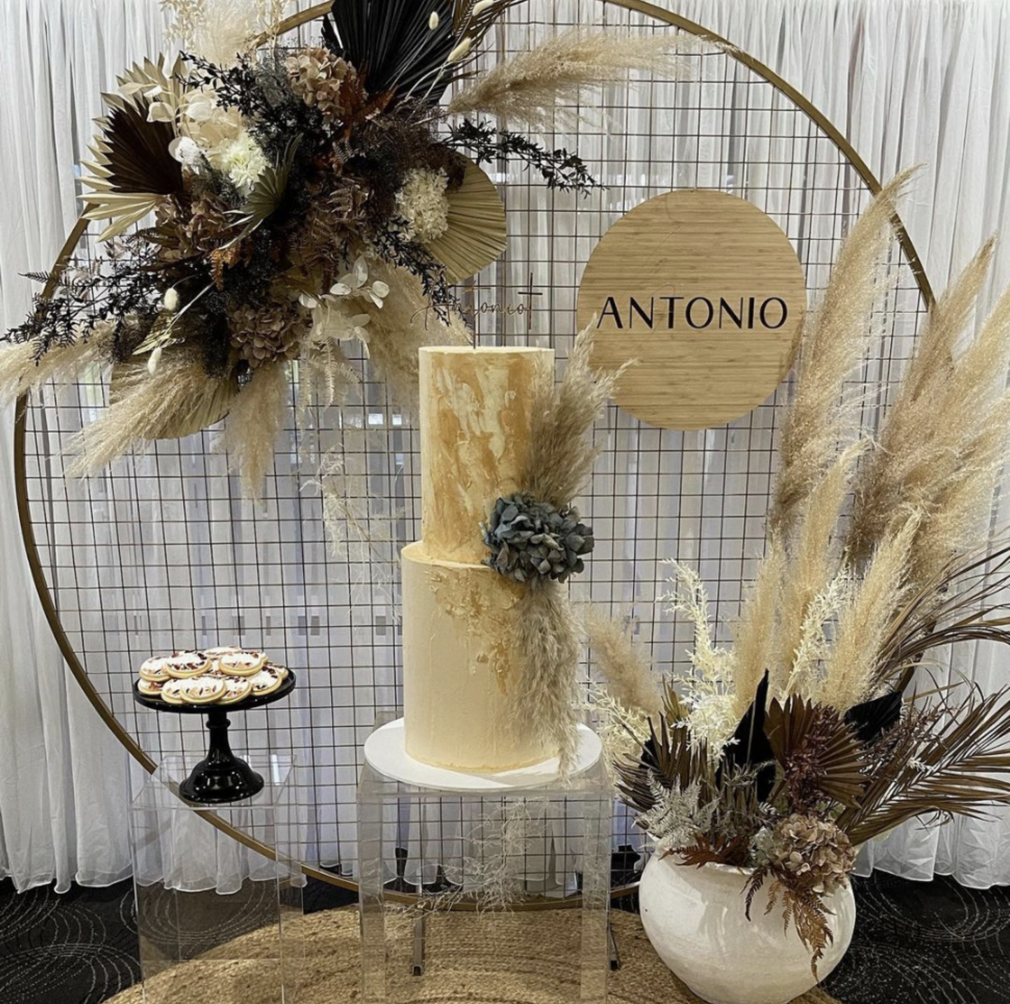 Round Sign - Design 3