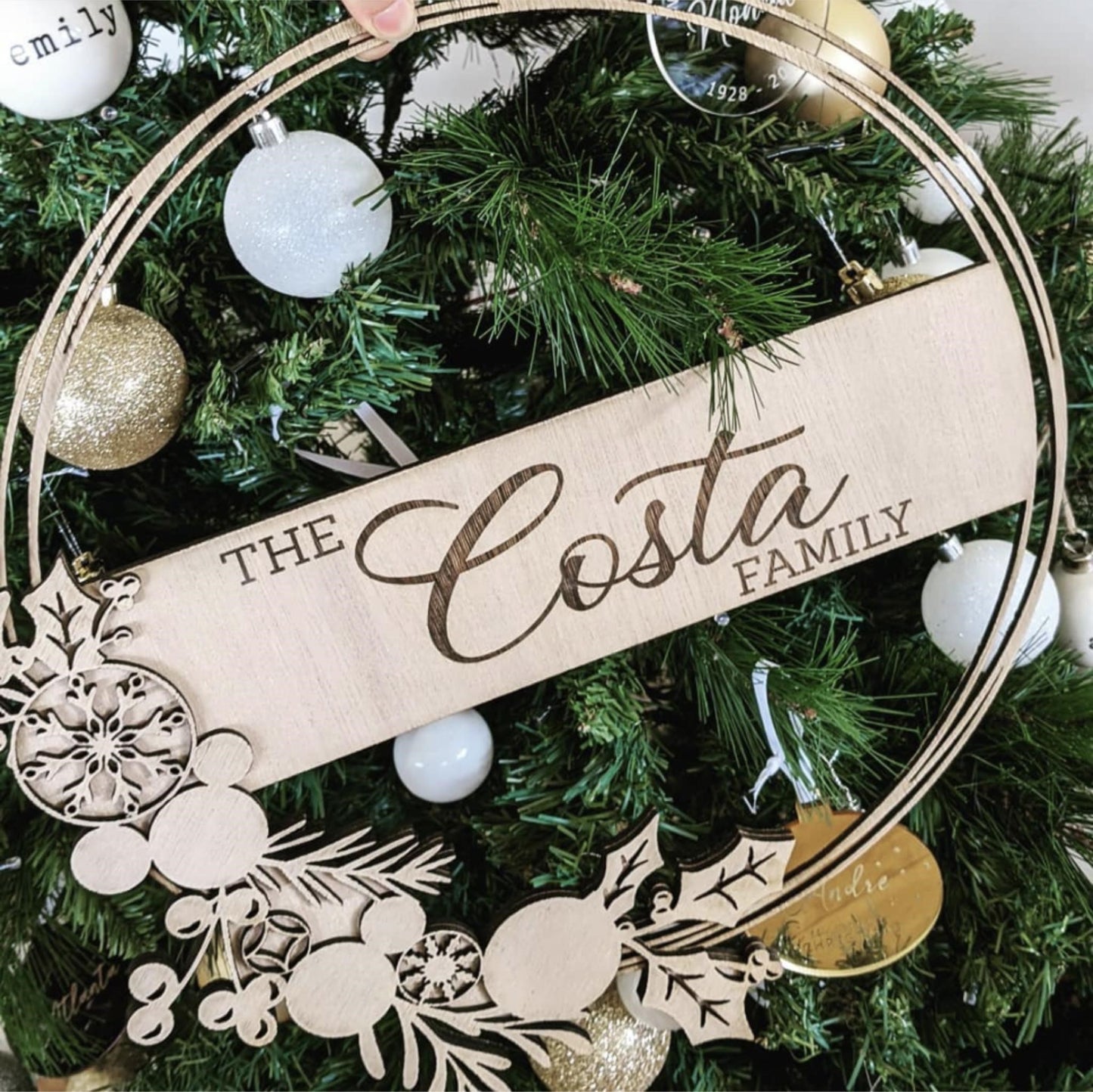 Personalised 2D Christmas Wreaths