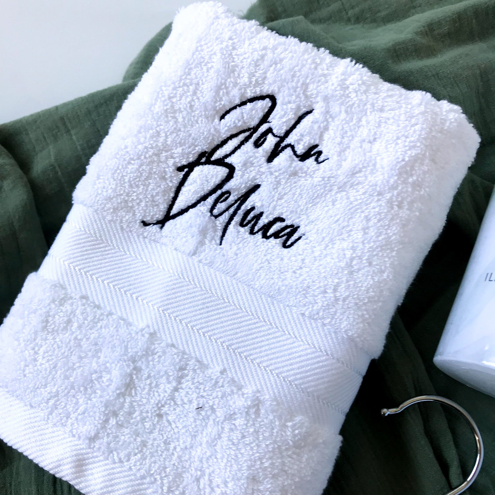 Embroidered Towel – Z Zee - Main Image